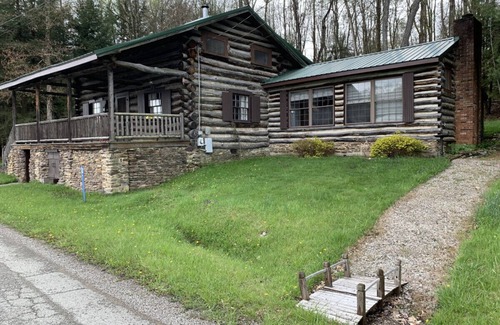 Alpine Lake Apartment | Historic Alpine Lakeside Manor
