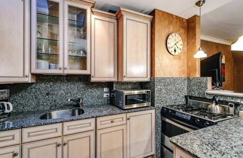 Gold Coast Apartment | Historic and Unique Brownstone in Gold Coast - 3