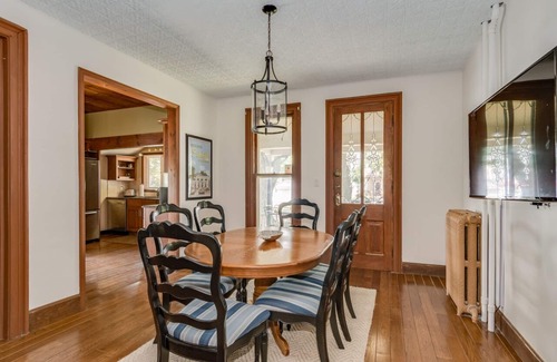South Haven House | Historic Beach House 2 Blocks to Beach/Downtown w/Pool, Firepit, 7 BRs