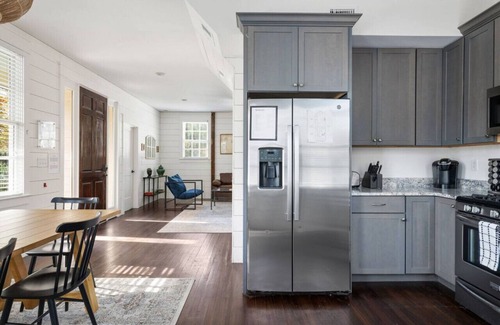 Westside House | Historic Charleston Single w/Private Outdoor Space