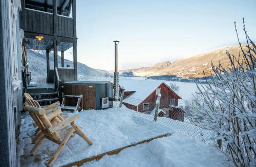Skeikampen House | Historic Farm With Panoramic Views In Gudbrandsdalen