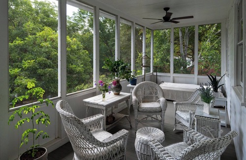 Bastrop House | Historic Home in Bastrop! Near Austin, Bastrop State Park and Lost Pines Forrest