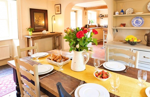 Twywell House | Historic House by River Nene & Beach Access