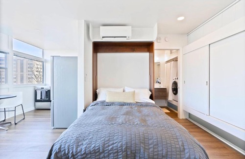 Cliff - Cannon Apartment | Historic Modern Apartment Park Free w DT Views