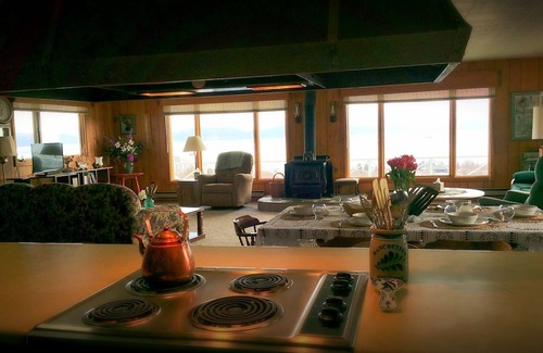 Kachemak House | Historic - Private 28 Acres - 180° Ocean View! - Carolyn's suite