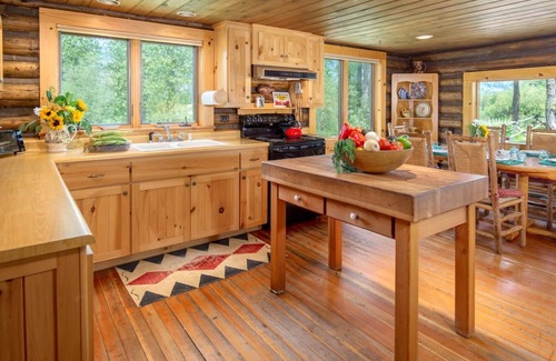 Wilson Cabin | Historic Ranch unrivaled for its views and location! Perfect for family reunions