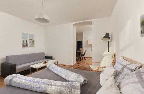 Meidling Apartment | Historic Redesigned Schönbrunn Palace Apartments w Free Parking and 24h Check-in