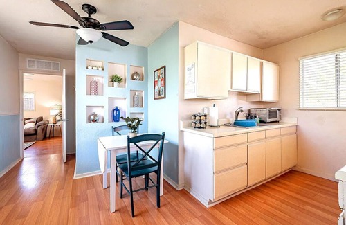 Blenman-Elm Cottage | Historic Retro Modern Guesthouse + 1BA Tucson Retreat - Low Summer Rates! 🏡