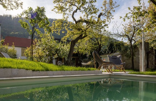 Mitterarnsdorf Cottage | Historic winegrower's house in the Wachau wine region on the Danube with pool & sauna