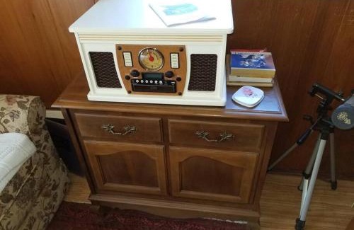 Julian House | Historical Cabin in Julian Pet's okay!