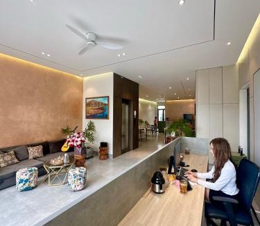 Buon Ma Thuot Hotel | Hoàng Khang Hotel- Khách Sạn Buôn Ma Thuột