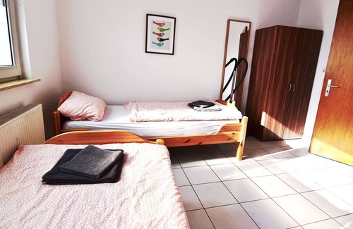 Gremberghoven Apartment | HÖ01 large apartment with dryer and washing machine