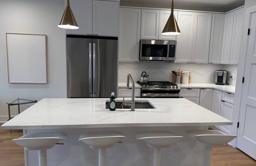 Hoboken Apartment | Hoboken Loft Hideaway - walk to PATH