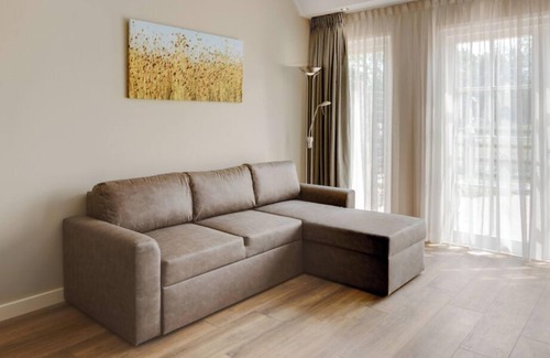 Municipality of Noord-Beveland Apartment | Hof van Maldegem appartement Weizicht, oase van rust dichtbij de zeeuwse kust.