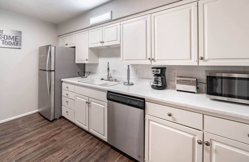 Lubbock Apartment | Hoff Gardens 11 - 2BR 2BA - Downtown Lubbock