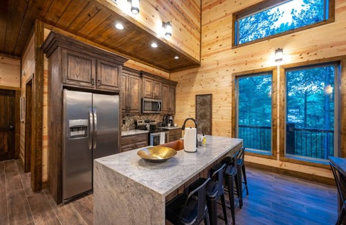 Broken Bow Cabin | Hold Your Horses by Modern Luxury Retreats