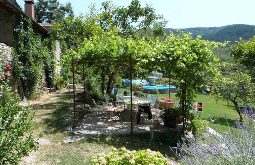 Chiusi della Verna House | holiday home - 4 bedrooms, 3 bathrooms, kitchen in the middle of Tuscan mountain