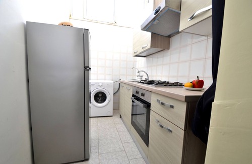 Roca Vecchia Apartment | Holiday Apartment 'Ll84 Casa Vacanze Per 4 Pax Luce' with Air Conditioning