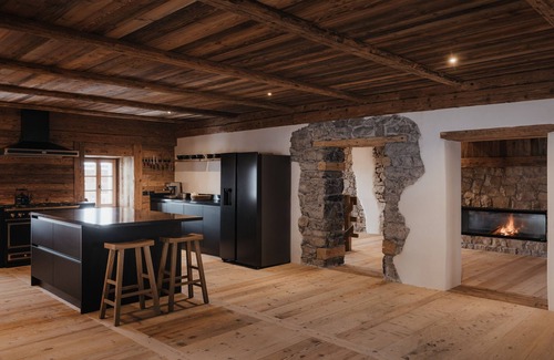 Livinallongo del Col di Lana House | Holiday Home 'Casa Tre Cime' with Mountain View, Private Terrace and Wi-Fi