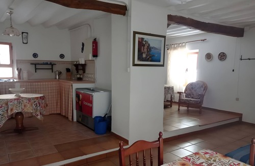 Villanueva del Arzobispo House | Holiday Home 'Finca Rústica La Pájara' with Mountain View, Pool and Wi-Fi