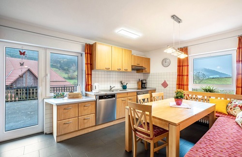 Elzach Apartment | Holiday Apartment Mohnblume with Mountain View, Private Terrace and Wi-Fi