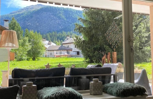 La Punt-Chamues-ch Apartment | Holiday apartment La Punt-Chamues-ch for 1 - 4 persons with 2 bedrooms - Holiday apartment