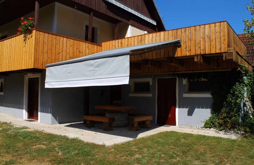 Crnomelj Apartment | Holiday apartment with two separate floors that can accommodate up to 10 people