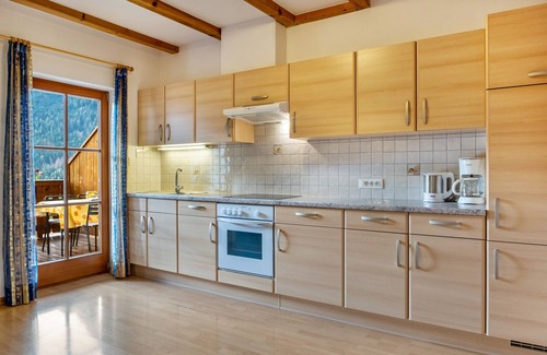 Fie allo Sciliar Apartment | Holiday Apartment "Oberpatiglhof - Anna" with Mountain View, Shared Terrace & Wi-Fi