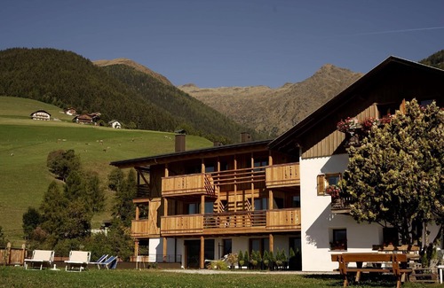 Terento Apartment | Holiday apartment Terenten (Terento) for 2 - 4 persons with 2 bedrooms - Holiday apartment in one or