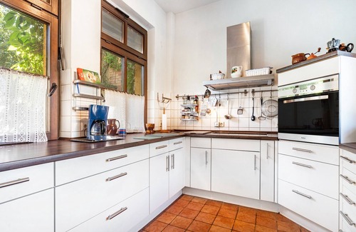 Zempow Apartment | Holiday Apartment 'Im Haus Ginkgo' with Shared Pool, Shared Terrace and Wi-Fi
