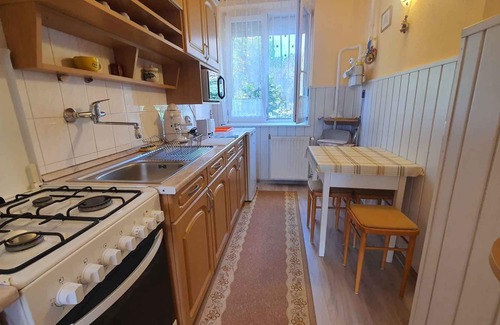 Balatonfoldvar Apartment | Holiday apartment near the center with Wi-Fi and balcony