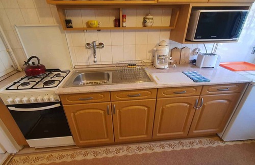 Balatonfoldvar Apartment | Holiday apartment near the center with Wi-Fi and balcony