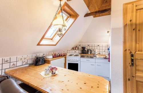 Wirdum Apartment | Holiday Apartment "Adler" Near the Sea with Wi-Fi & Terrace