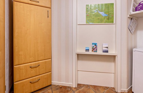 Espasingen Apartment | Holiday Apartment "Casa Gina" with Private Terrace & Wi-Fi