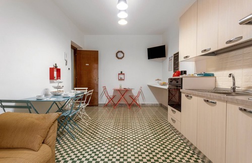 Kalsa Apartment | Holiday Apartment "Dorotea" with Private Terrace, A/C & Wi-Fi