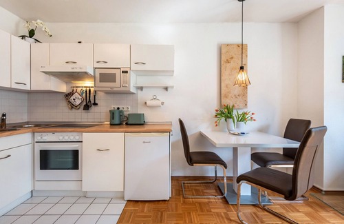 Falkenstein Apartment | Holiday Apartment 'Fewo mit Kamin - Dogs Welcome' with Mountain View, Terrace and Wi-Fi