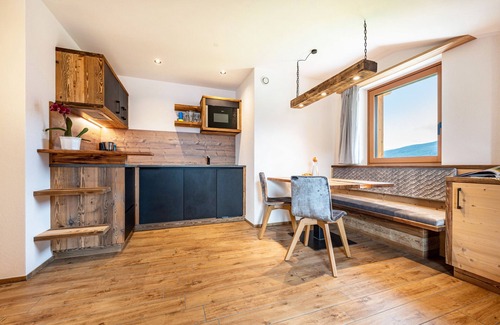 Terento Apartment | Holiday Apartment "Forchnerhof Apt 3" with Mountain View, 2 Private Terraces & Wi-Fi