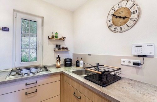 Eslohe Apartment | Holiday Apartment "Homertstuebchen" with Private Terrace & Private Garden