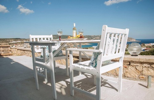 Menetai Apartment | Holiday apartment Karpathos for 1 - 2 persons with 1 bedroom - Row house