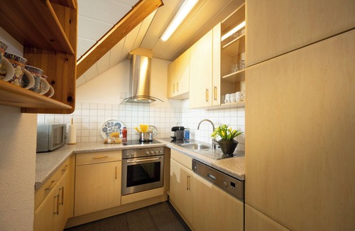 Schienen Apartment | Holiday Apartment "Lea" at Lake Constance with Wi-Fi, Balcony, Terrace & Garden