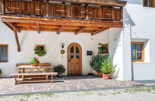 Vandoies Apartment | Holiday Apartment 'Lindenhof Apt 6' with Shared Garden & Wi-Fi