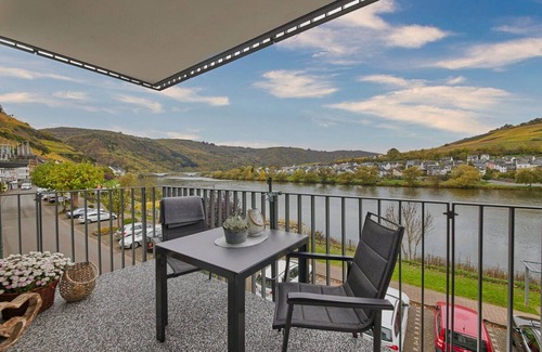 Zell Apartment | Holiday Apartment Mosel Time New 2022