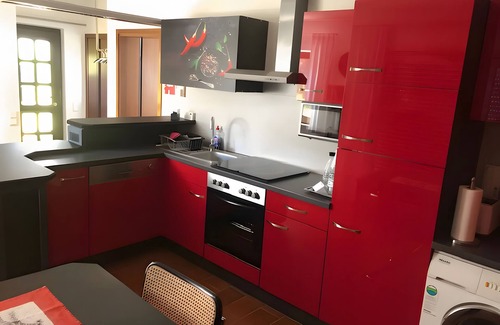 Moos Apartment | Holiday Apartment 'Peperoni' with Private Garden and Wi-Fi