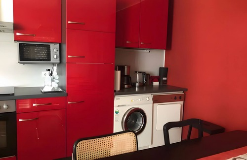 Moos Apartment | Holiday Apartment 'Peperoni' with Private Garden and Wi-Fi