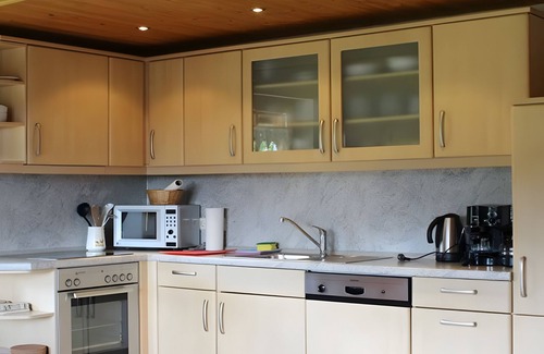 Schonach im Schwarzwald Apartment | Holiday Apartment 'Rusticana' with Mountain View, Shared Terrace and Wi-Fi