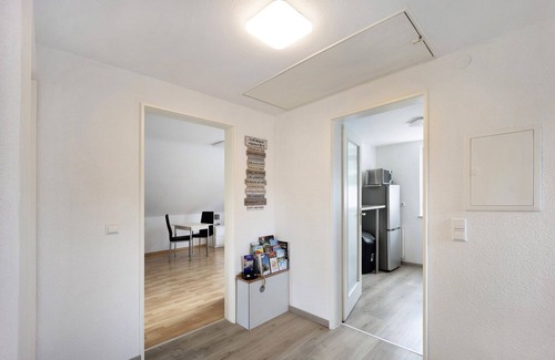 Aulendorf Apartment | Holiday Apartment "Sonnenbühl" with Lake View, Private Balcony and Wi-Fi