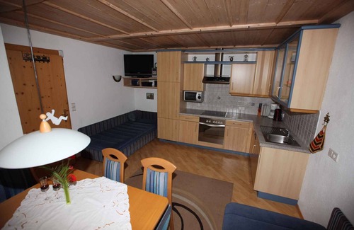 Stummerberg Apartment | Holiday apartment with view of the mountains