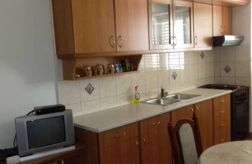 Kukljica Apartment | Holiday apartment with Internet access and barbecue