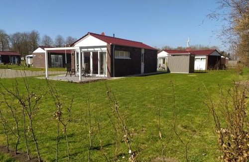 Schuettorf House | Holiday Bungalow am Quendorfer See