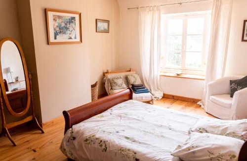 Saint-Martin-sur-Armancon House | Holiday Home L'Ancienne Scierie by Interhome